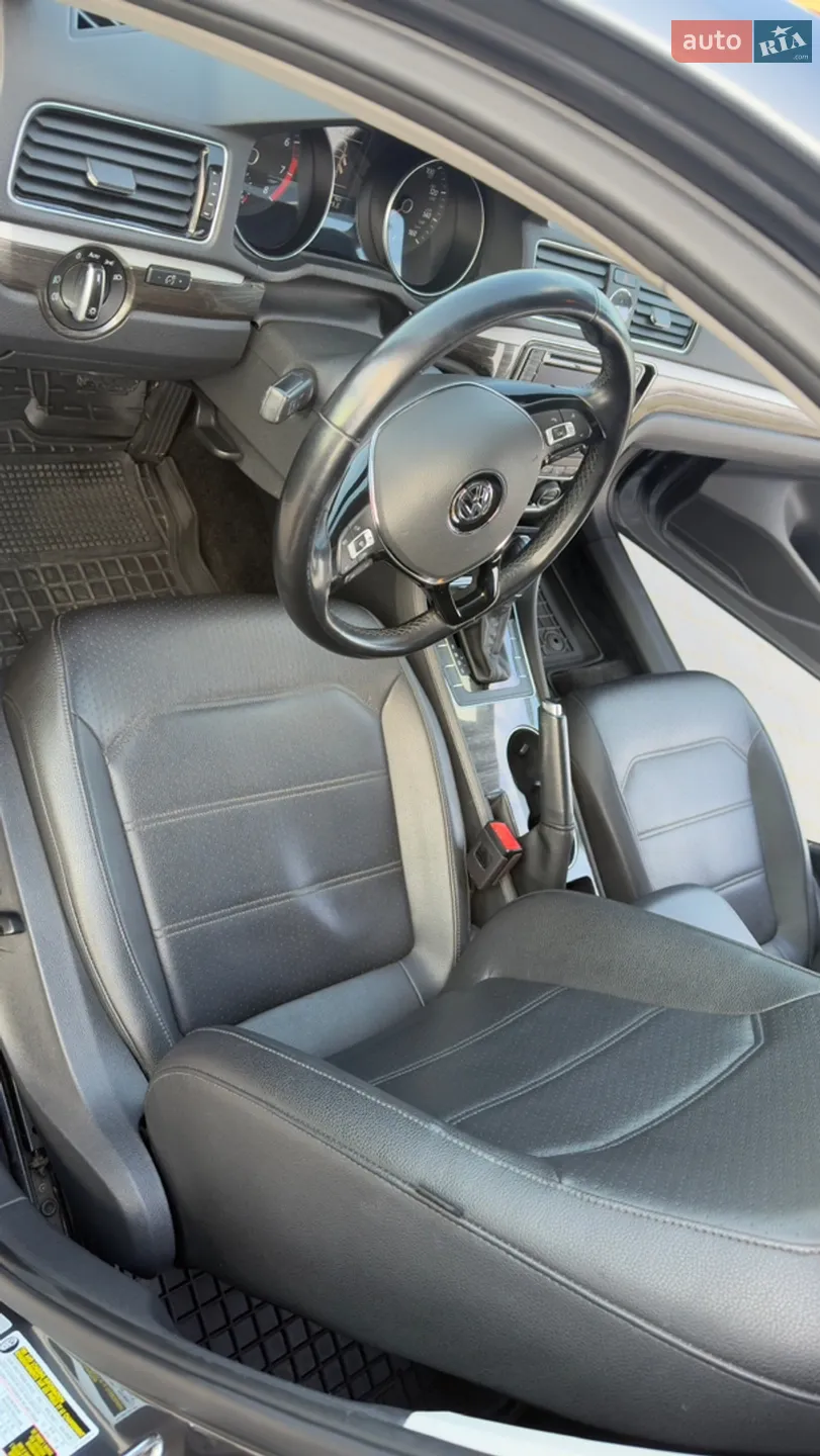 2016 Volkswagen Passat - мініатюра 5