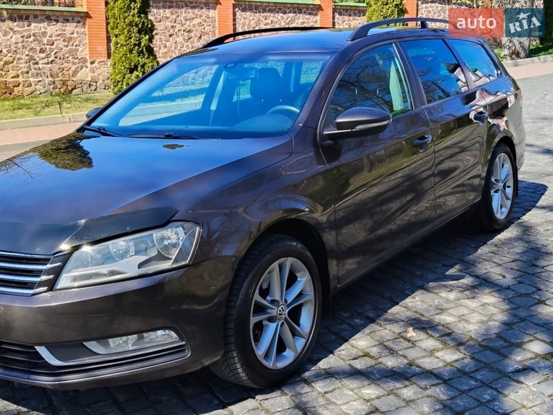 Универсал Volkswagen Passat 2012 в Киеве