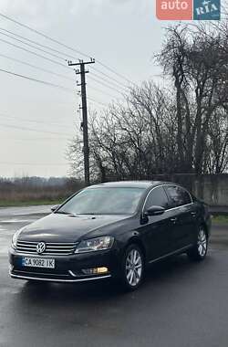 Седан Volkswagen Passat 2010 в Черкасах