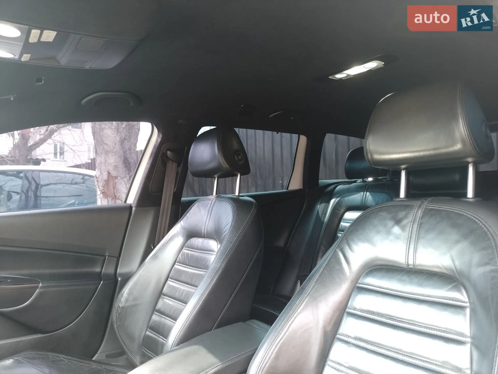 2010 Volkswagen Passat - мініатюра 8