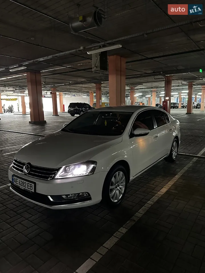 2014 Volkswagen Passat - мініатюра 26