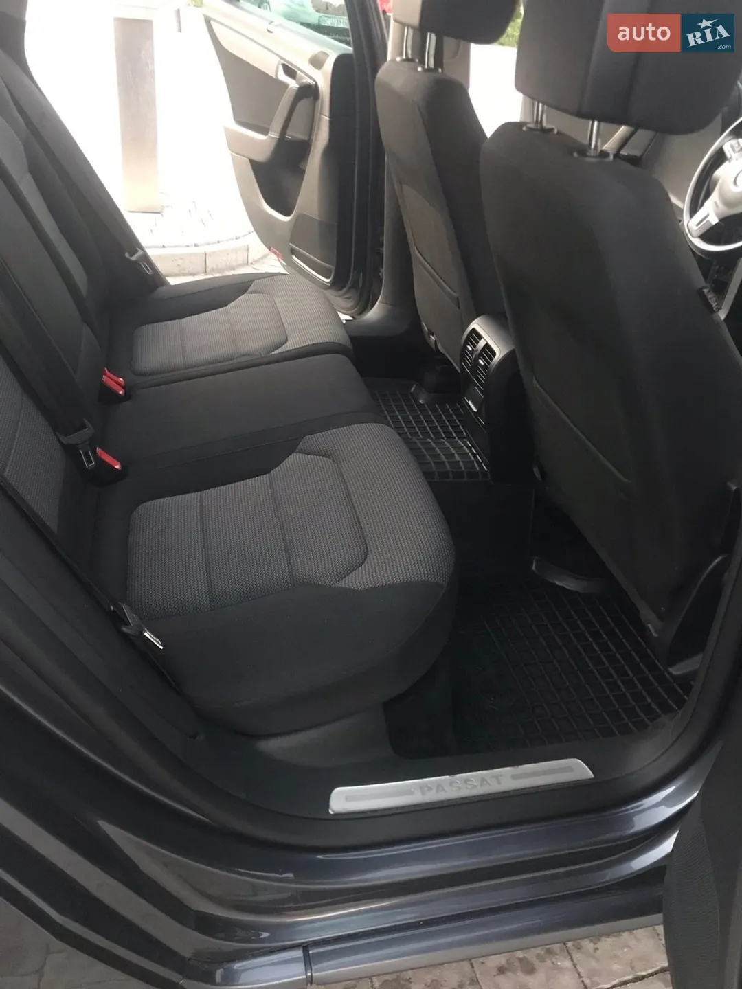 2011 Volkswagen Passat - мініатюра 16