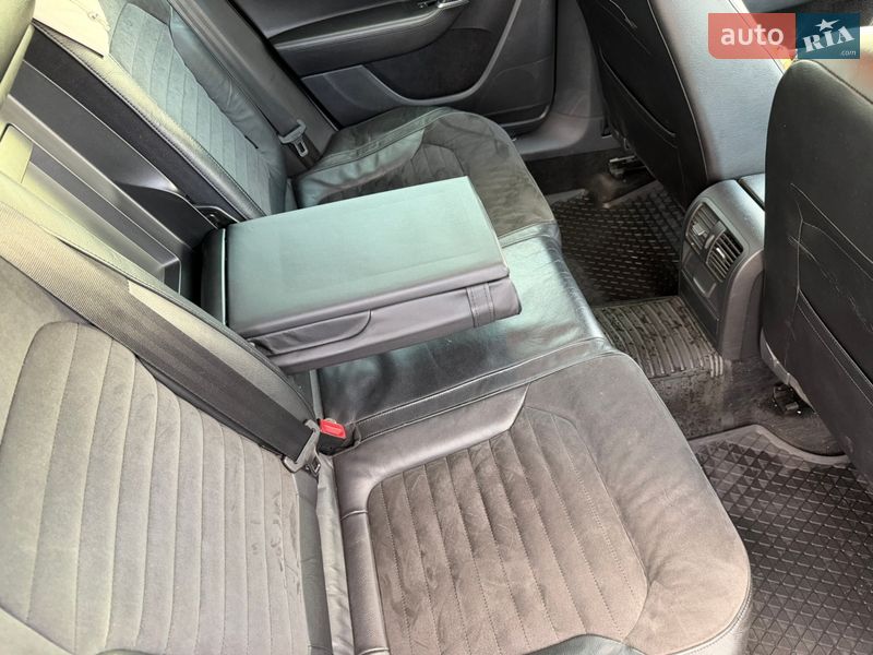 Седан Volkswagen Passat 2011 в Киеве