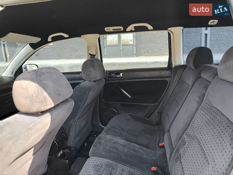 Универсал Volkswagen Passat 1998 в Надворной