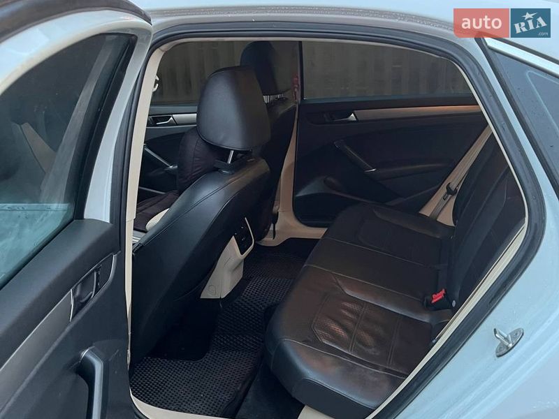 Седан Volkswagen Passat 2015 в Черкасах
