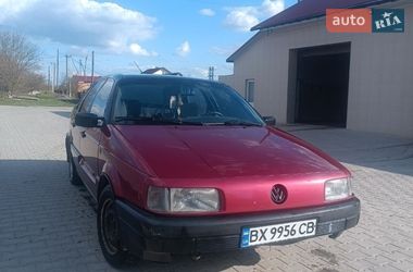 Седан Volkswagen Passat 1990 в Хмельницком