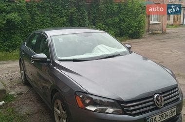 Седан Volkswagen Passat 2011 в Кропивницком
