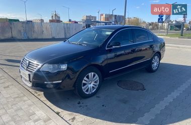 Седан Volkswagen Passat 2009 в Луцьку