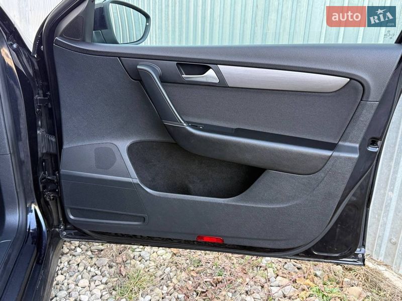 Универсал Volkswagen Passat 2014 в Стрые