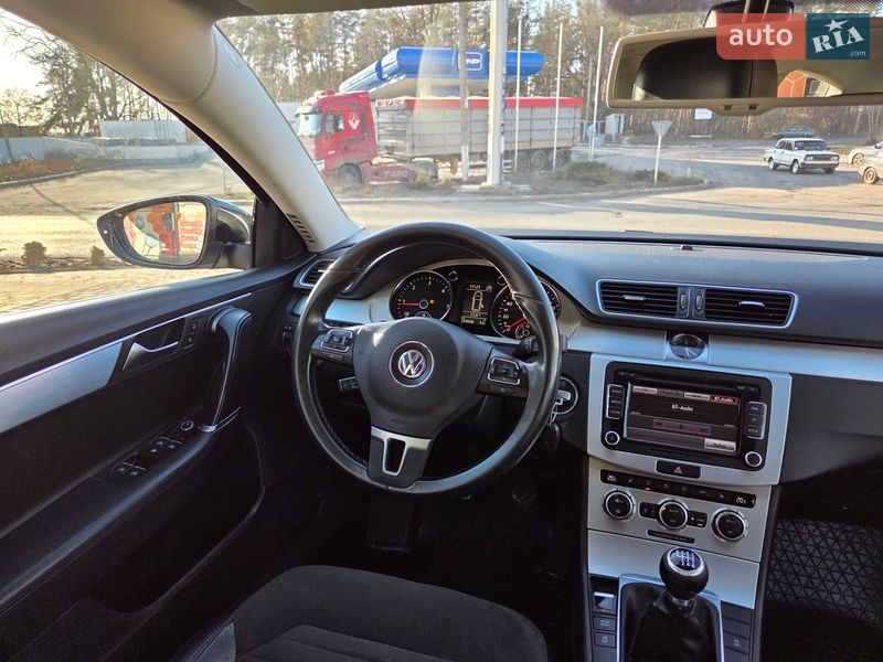 Универсал Volkswagen Passat 2013 в Харькове