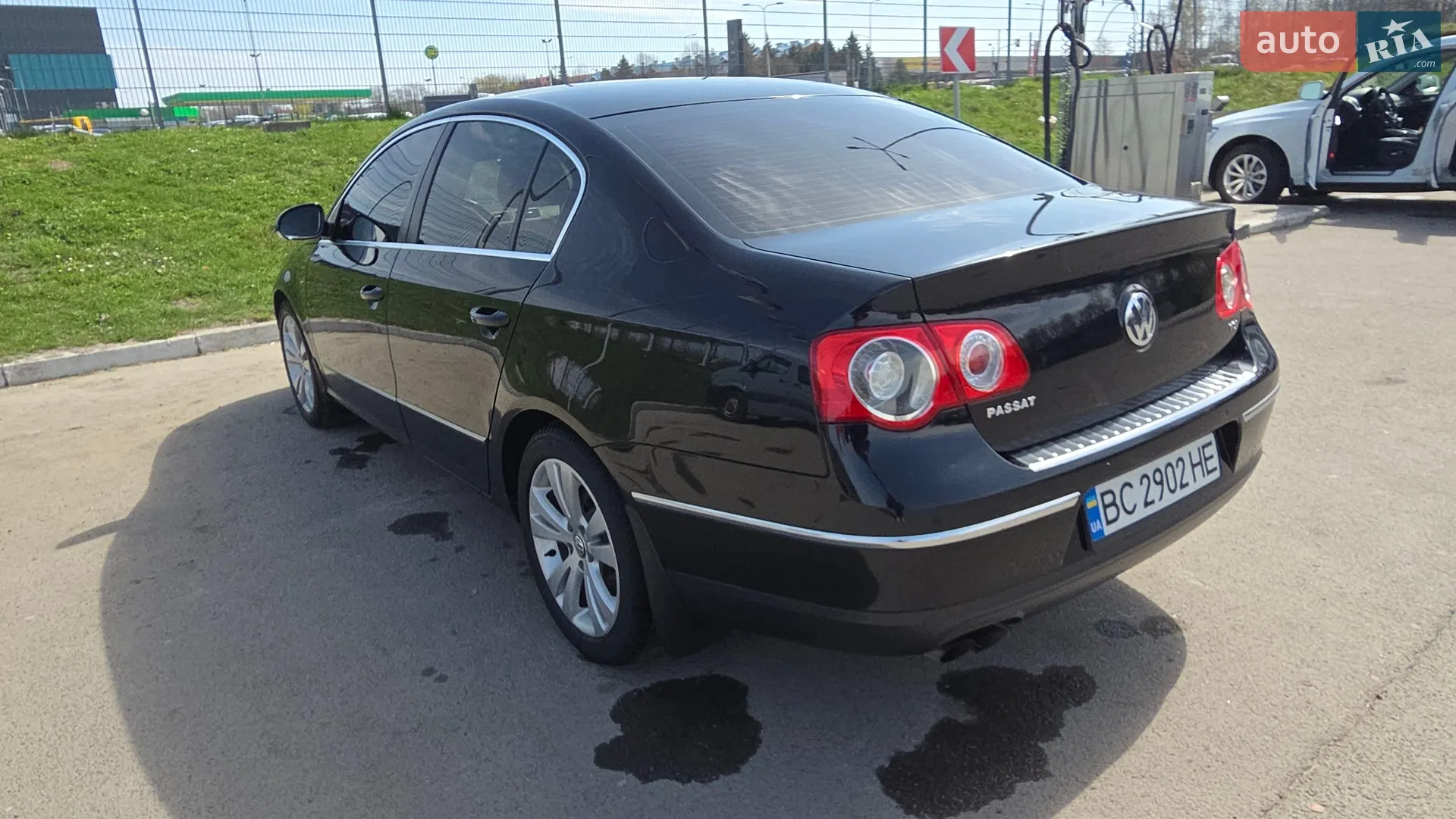 2010 Volkswagen Passat - мініатюра 4