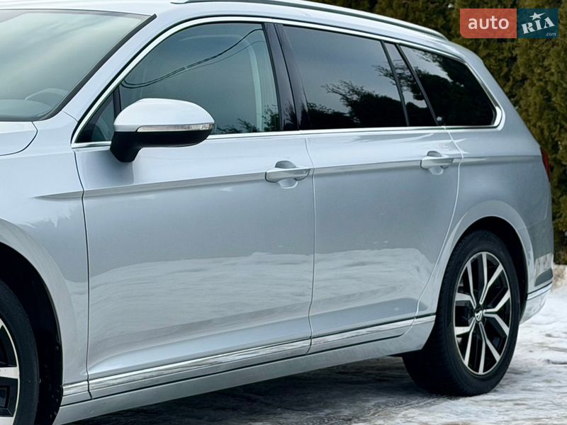 Универсал Volkswagen Passat 2021 в Луцке