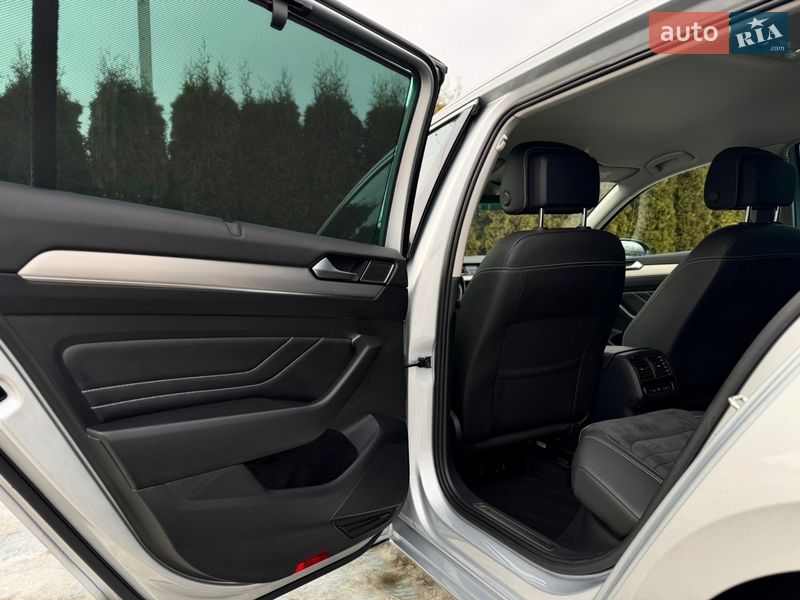 Универсал Volkswagen Passat 2021 в Луцке