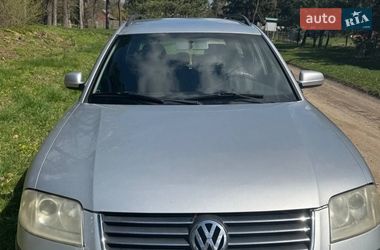 Універсал Volkswagen Passat 2001 в Ставищі