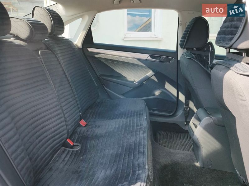 Седан Volkswagen Passat 2015 в Кривом Роге
