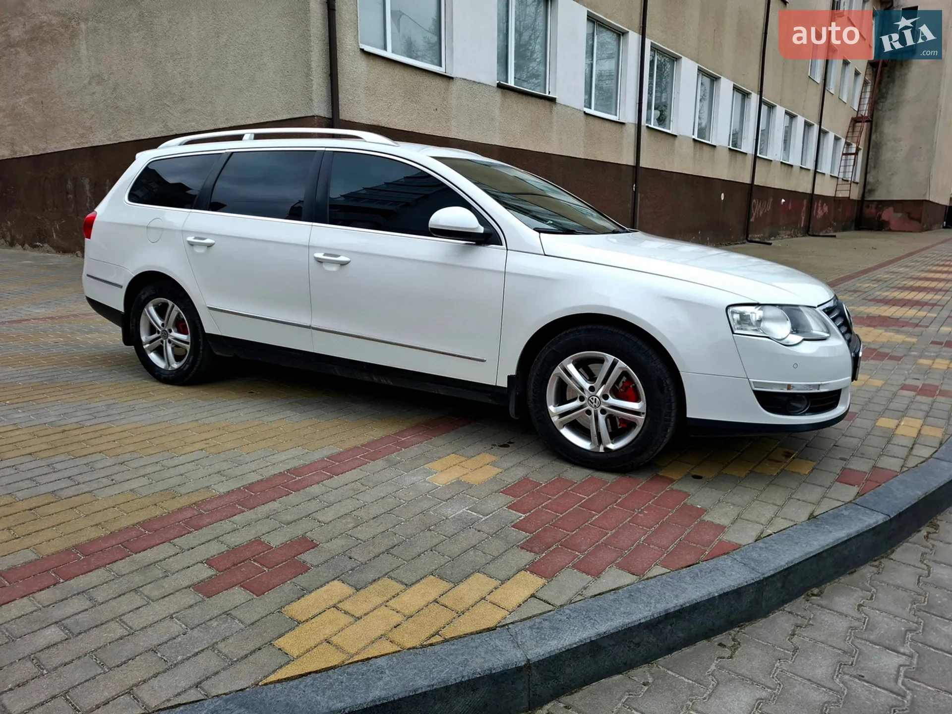 2010 Volkswagen Passat - мініатюра 7