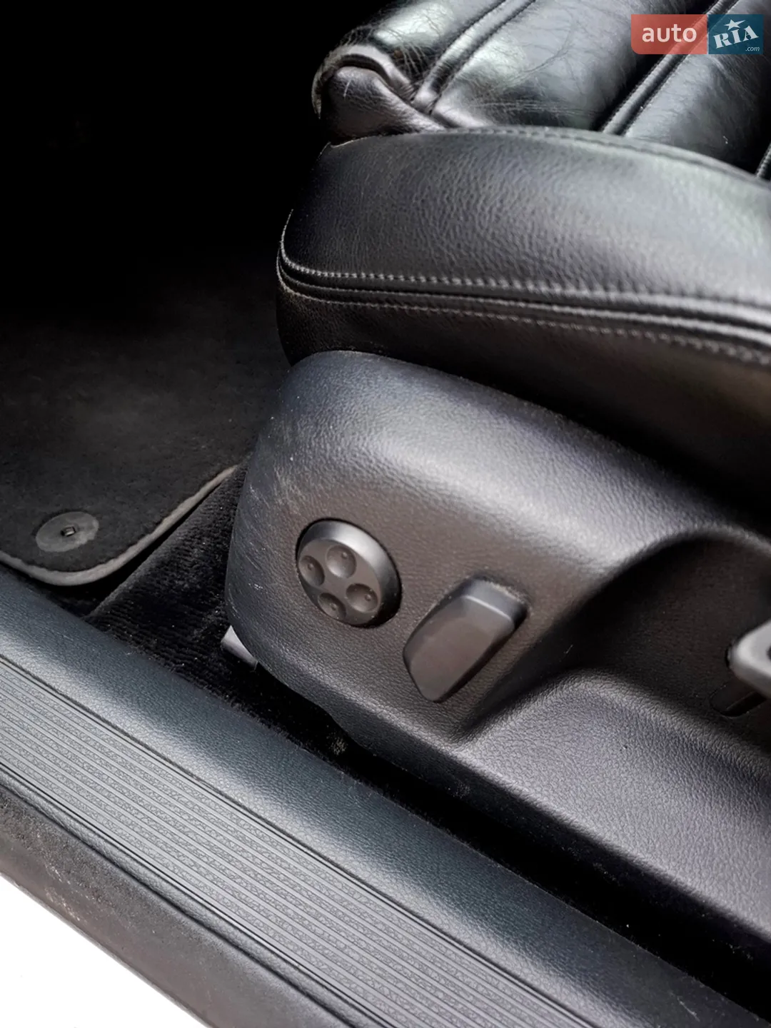 2010 Volkswagen Passat - мініатюра 35