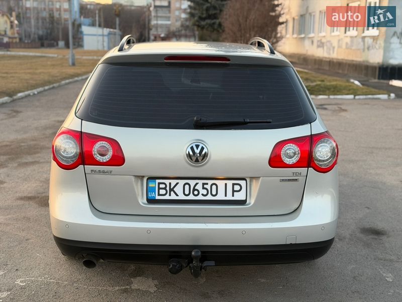 Универсал Volkswagen Passat 2009 в Ровно