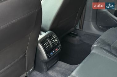 Седан Volkswagen Passat 2016 в Калуші