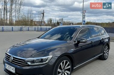 Універсал Volkswagen Passat 2018 в Ковелі