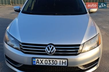 Седан Volkswagen Passat 2012 в Харкові