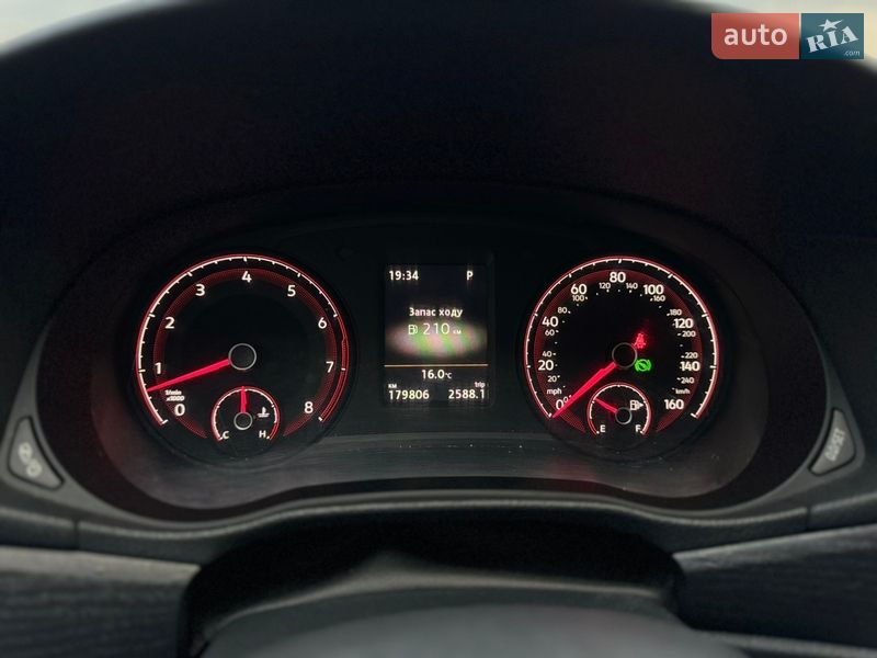 Седан Volkswagen Passat 2019 в Луцке