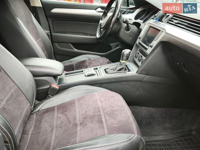 Универсал Volkswagen Passat 2016 в Львове