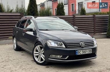 Универсал Volkswagen Passat 2012 в Львове