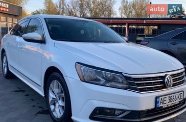 Седан Volkswagen Passat 2016 в Павлограде