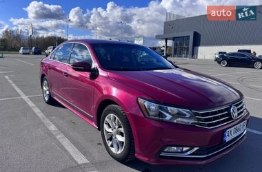 Седан Volkswagen Passat 2016 в Киеве