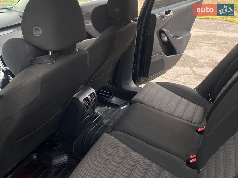 Универсал Volkswagen Passat 2006 в Любешове