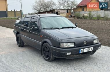 Седан Volkswagen Passat 1991 в Рівному
