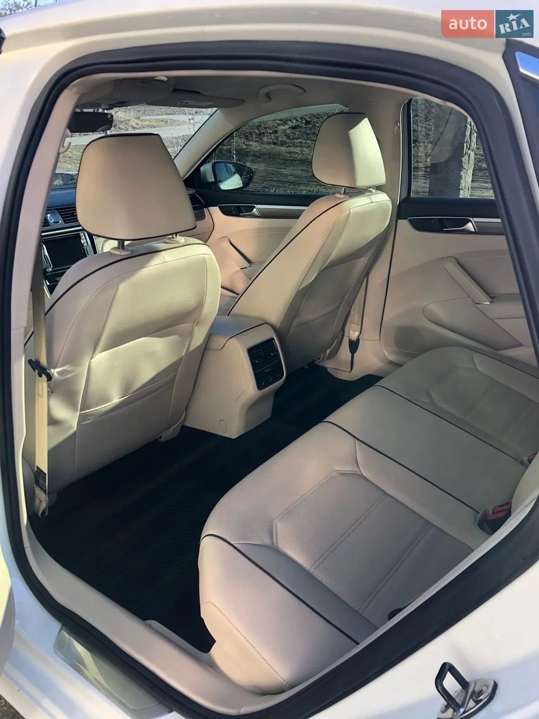 2016 Volkswagen Passat - мініатюра 9