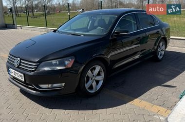 Седан Volkswagen Passat 2012 в Києві