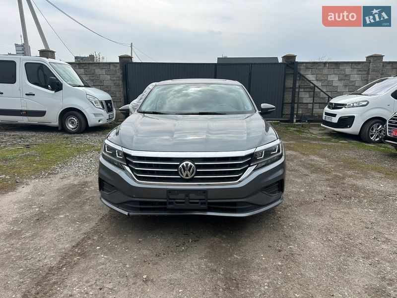 Volkswagen Passat 2021