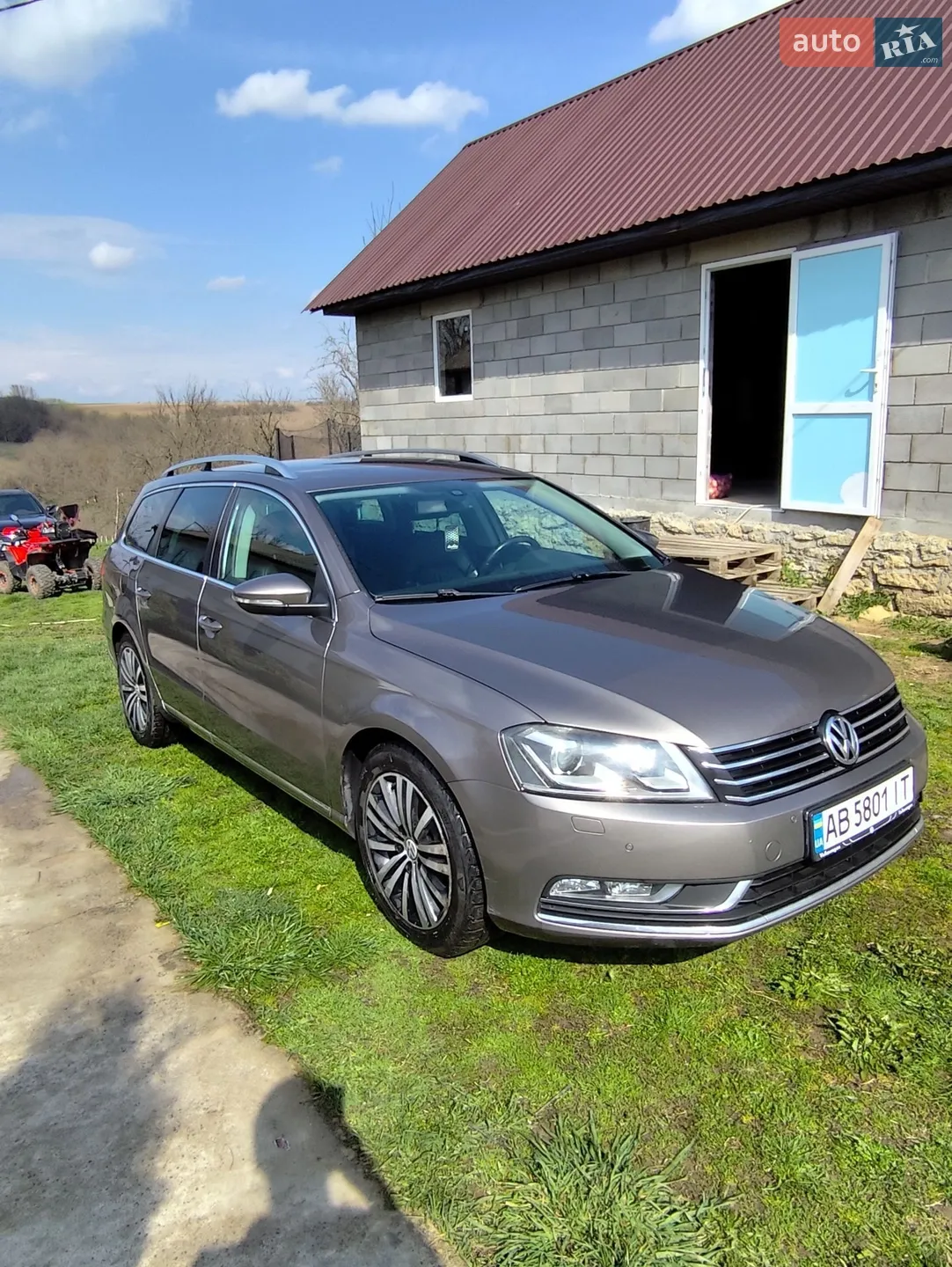 2011 Volkswagen Passat - мініатюра 2