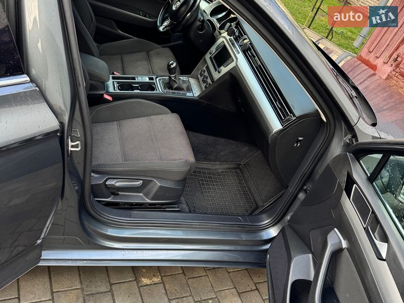 Универсал Volkswagen Passat 2015 в Звягеле