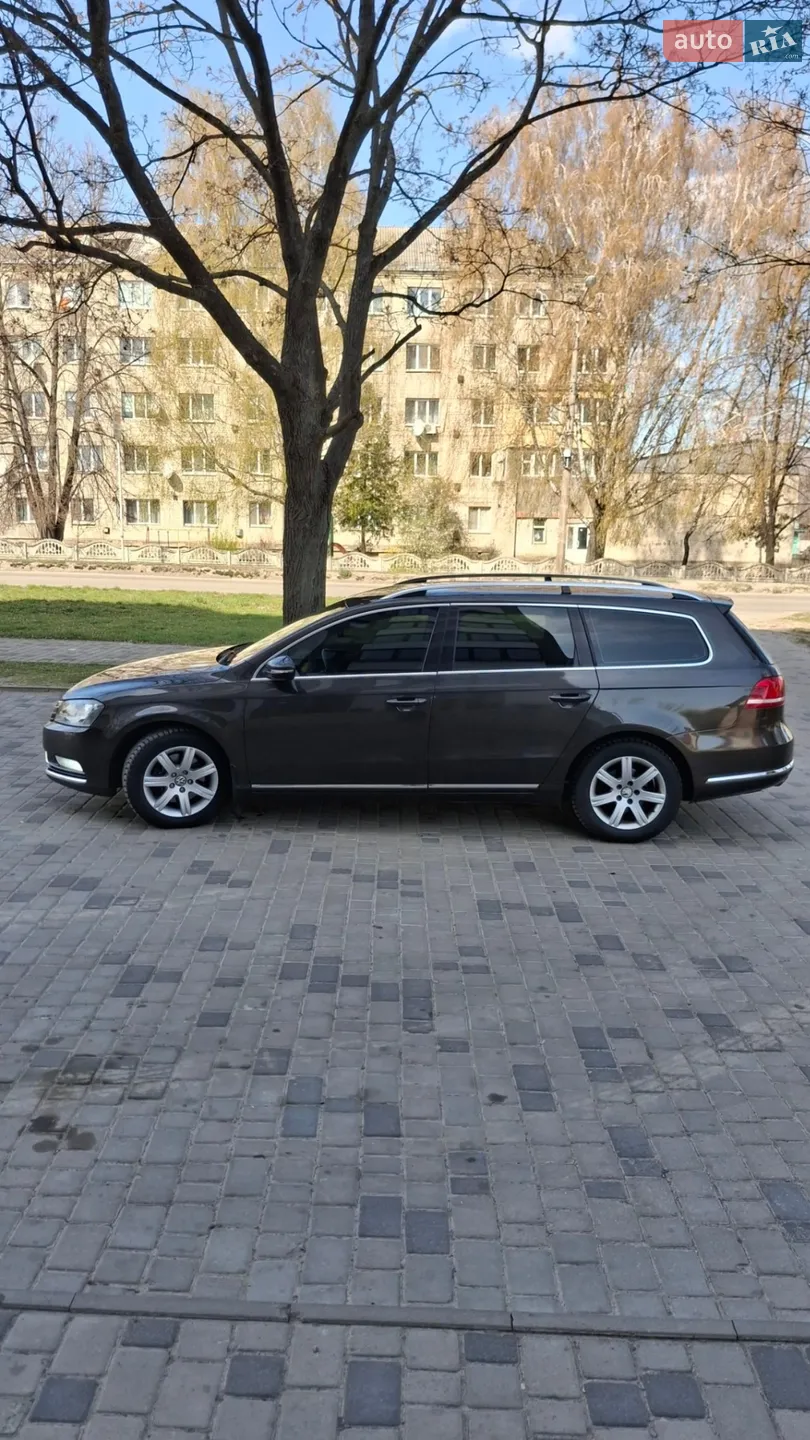 2011 Volkswagen Passat - мініатюра 12
