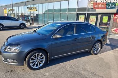 Седан Volkswagen Passat 2012 в Днепре