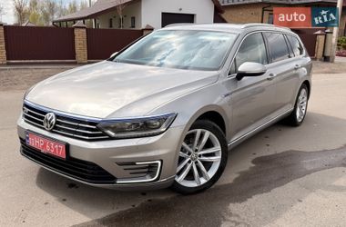 Універсал Volkswagen Passat 2017 в Ковелі