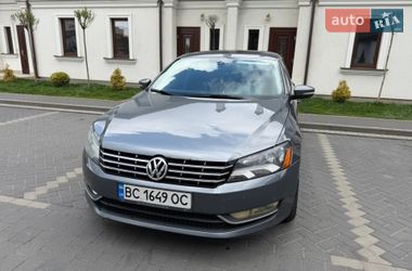 Седан Volkswagen Passat 2015 в Львове
