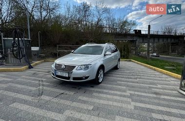 Універсал Volkswagen Passat 2010 в Львові