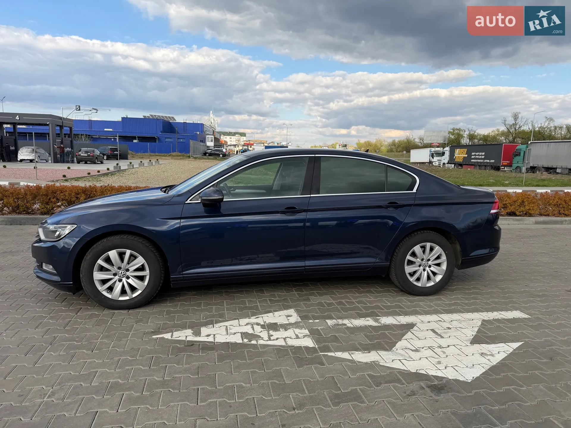 2015 Volkswagen Passat - мініатюра 10