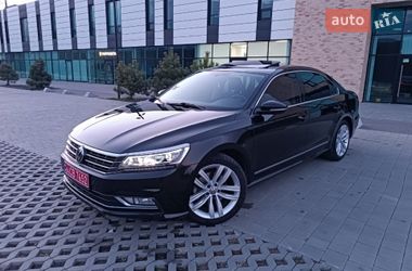 Седан Volkswagen Passat 2016 в Хмельницком