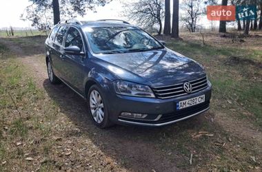 Універсал Volkswagen Passat 2012 в Києві