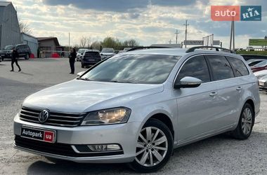 Універсал Volkswagen Passat 2014 в Львові