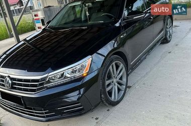 Седан Volkswagen Passat 2017 в Рахове