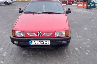 Универсал Volkswagen Passat 1988 в Барановке