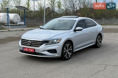 Седан Volkswagen Passat 2020 в Запоріжжі