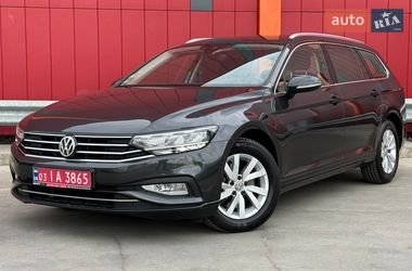 Універсал Volkswagen Passat 2019 в Києві